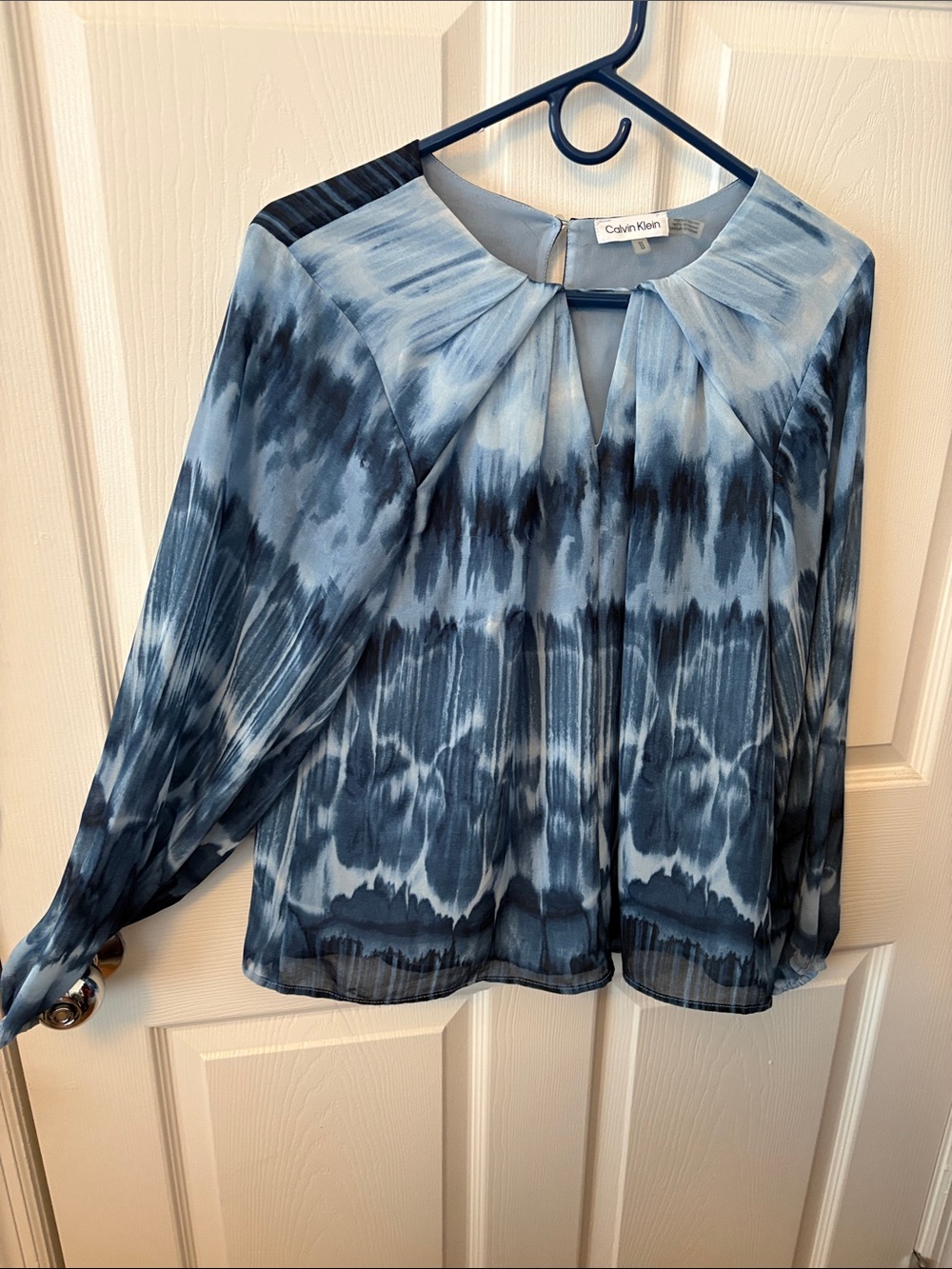Calvin Klein Blue Tie-Dye Keyhole Peasant Blouse